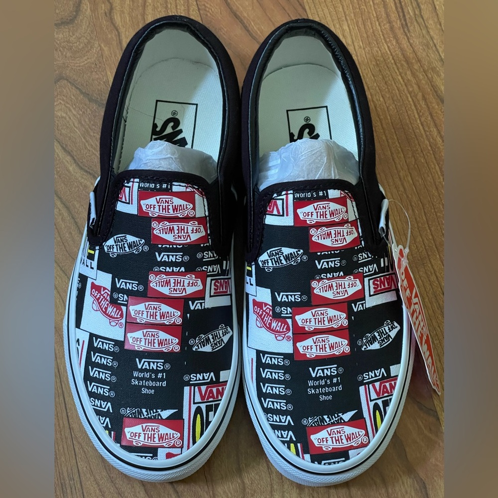 Vans Men's 5.5/Women's 7 Classic Slip-On Label Mix True White VN0A4BV3V9A
